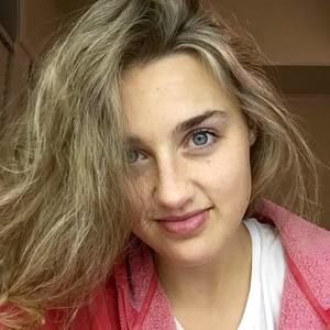 Meet your Posher, Kelsi