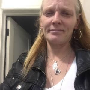 Meet your Posher, Leana