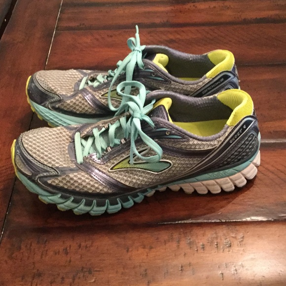 Brooks Ghost running shoes