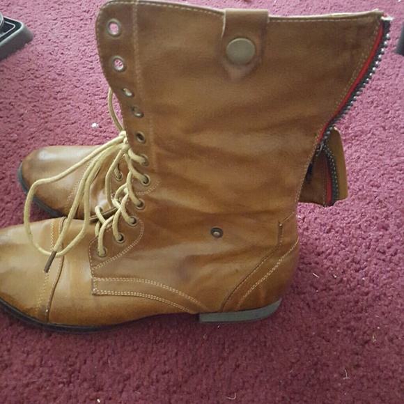 Boots - Picture 2 of 3