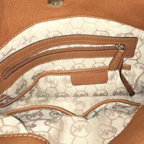 Michael Kors bag - Picture 3 of 3