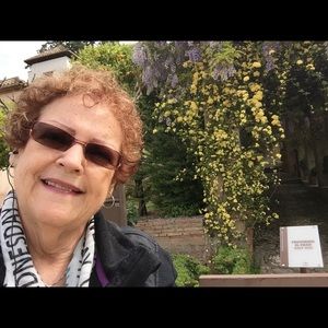 Meet your Posher, Miriam