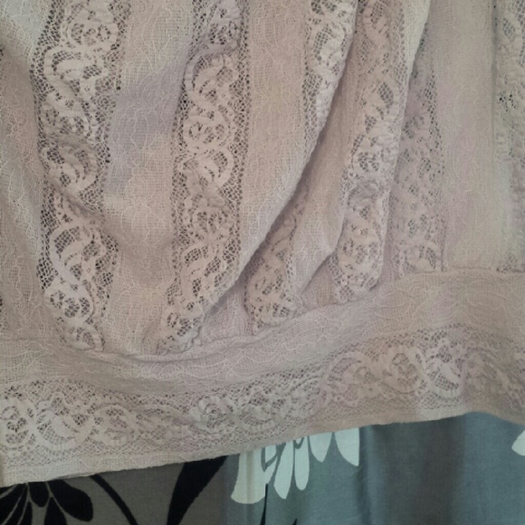 Lilac sheer top - Picture 2 of 4