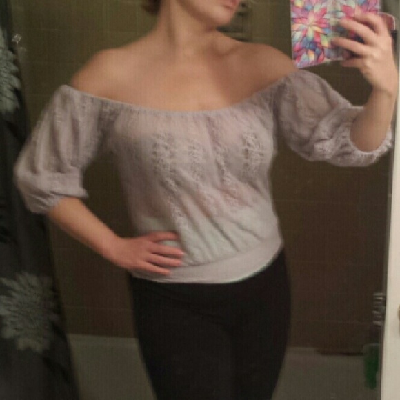 Lilac sheer top - Picture 3 of 4