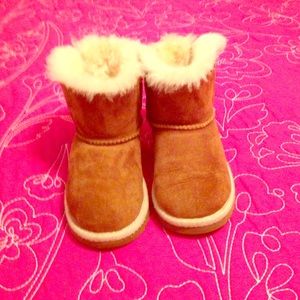 Toddler Girl Uggs size 9