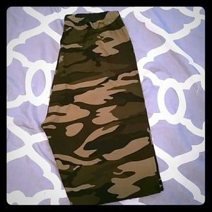 LulaRoe Vintage Unicorn Camo OS Leggings