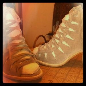 Jeffrey Campbell bootie