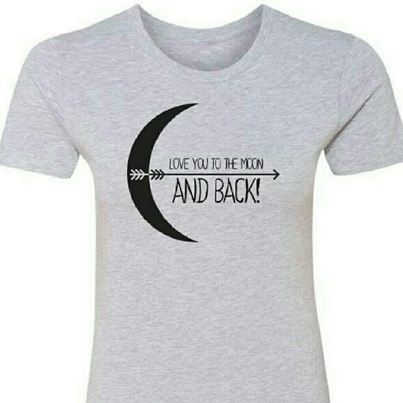 🌟Last One!🌟Grey "Love You to the Moon" Shirt - Picture 2 of 5