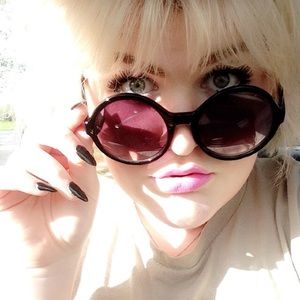 Meet your Posher, Mattie