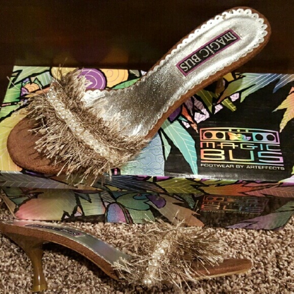 Sassy shoes for a night on the town! - Picture 1 of 2