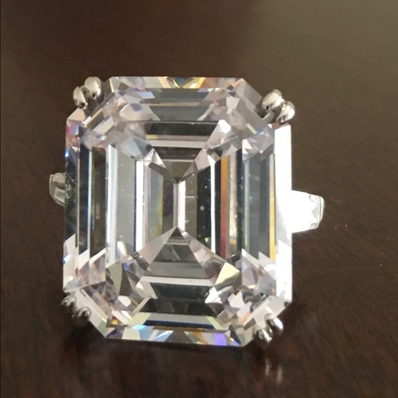 CZ ring with baguettes