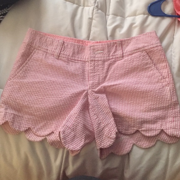 Lilly Pulitzer buttercup short size 0