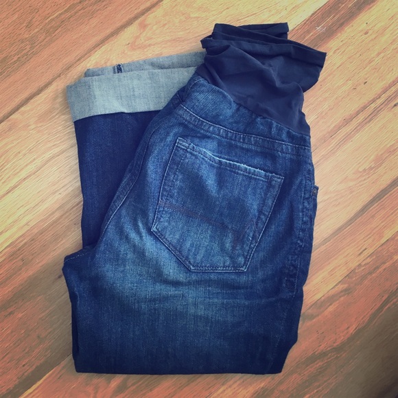 Price reduced!! Pea in the Pod crop jeans