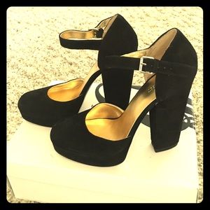 Nine West Black Mary Jane Suede Pumps 9.5