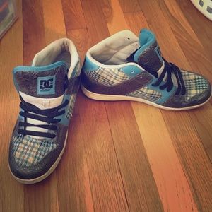 Women's DC shoes size 10