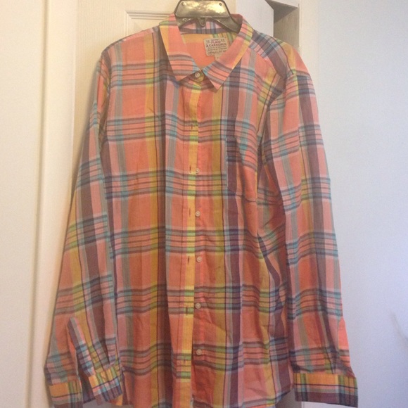 Old Navy plaid button up - Picture 1 of 4