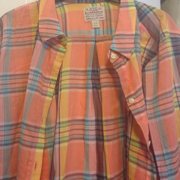 Old Navy plaid button up - Picture 3 of 4
