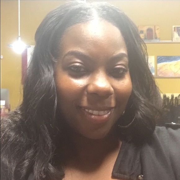 Meet your Posher, Isha - Picture 1 of 1