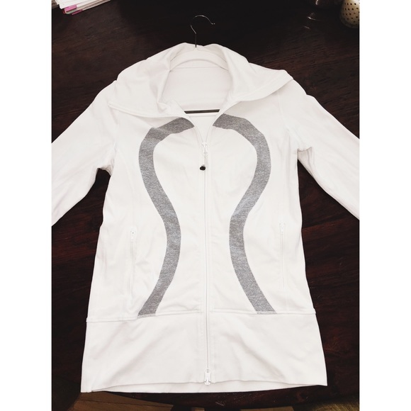 White lululemon jacket. SIZE 6