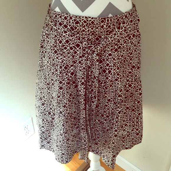 BCBG Black & White Skirt - Size 6