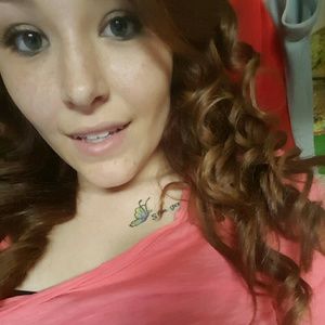 Meet your Posher, Destinie