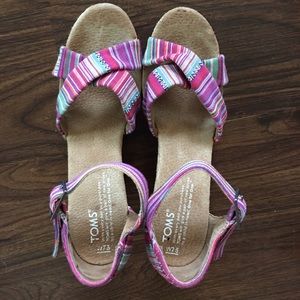 Toms Strappy Wedges