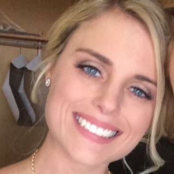 Meet your Posher, Samantha - Picture 1 of 1