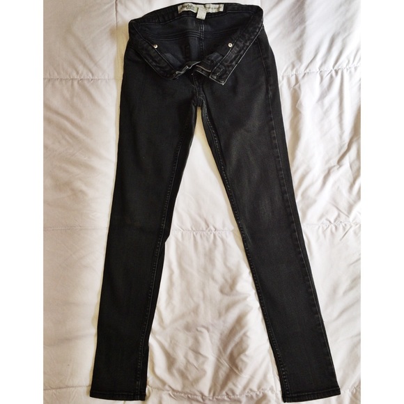 Black super skinny pant
