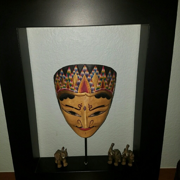 Picture sculpture from Fifth Avenue furniture