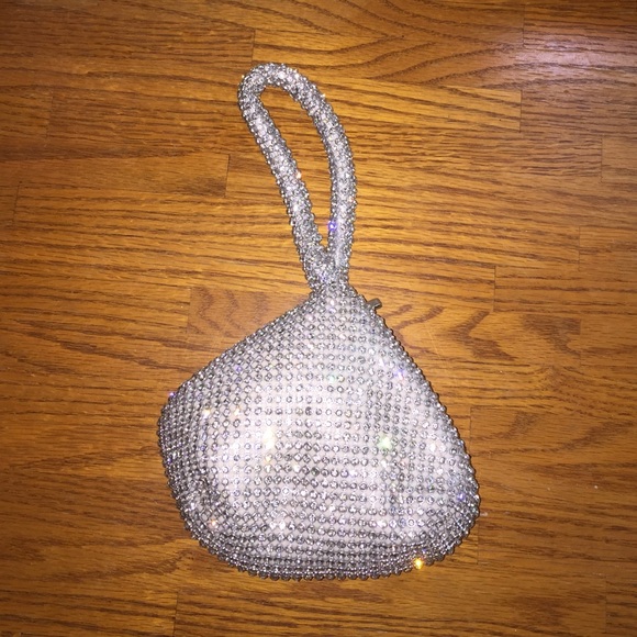 Small diamond wristlet from Nest