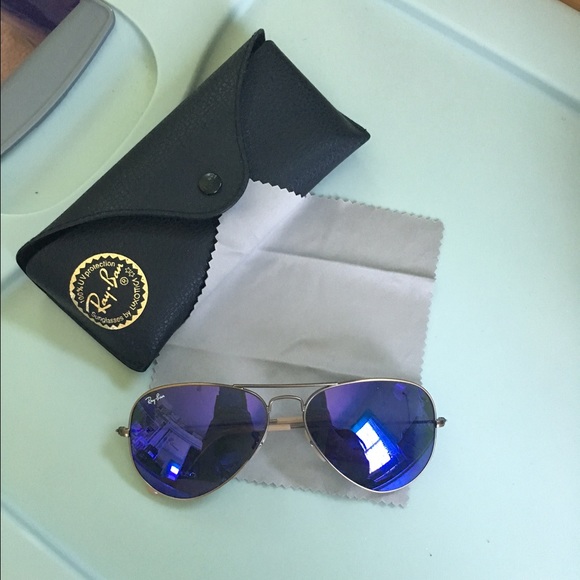 Raybans sunglasses