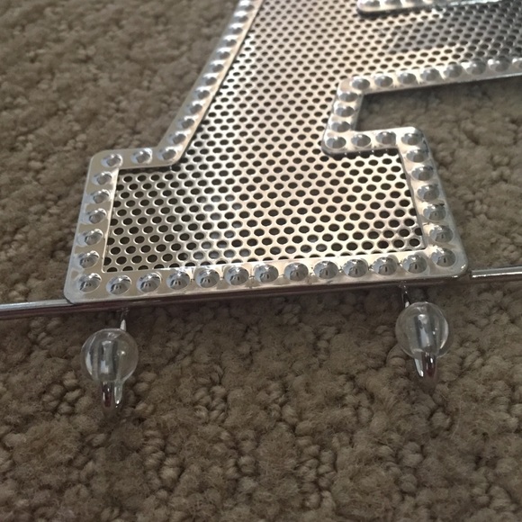 A!!!! Earring/ accessory holder - Picture 2 of 2