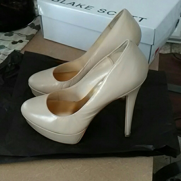 Shoes - Picture 1 of 1