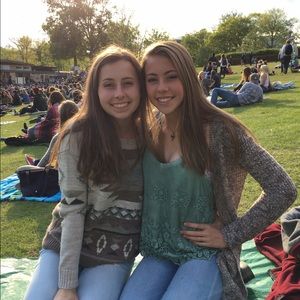 Meet your Posher, Maddie