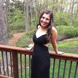 Meet your Posher, Carly