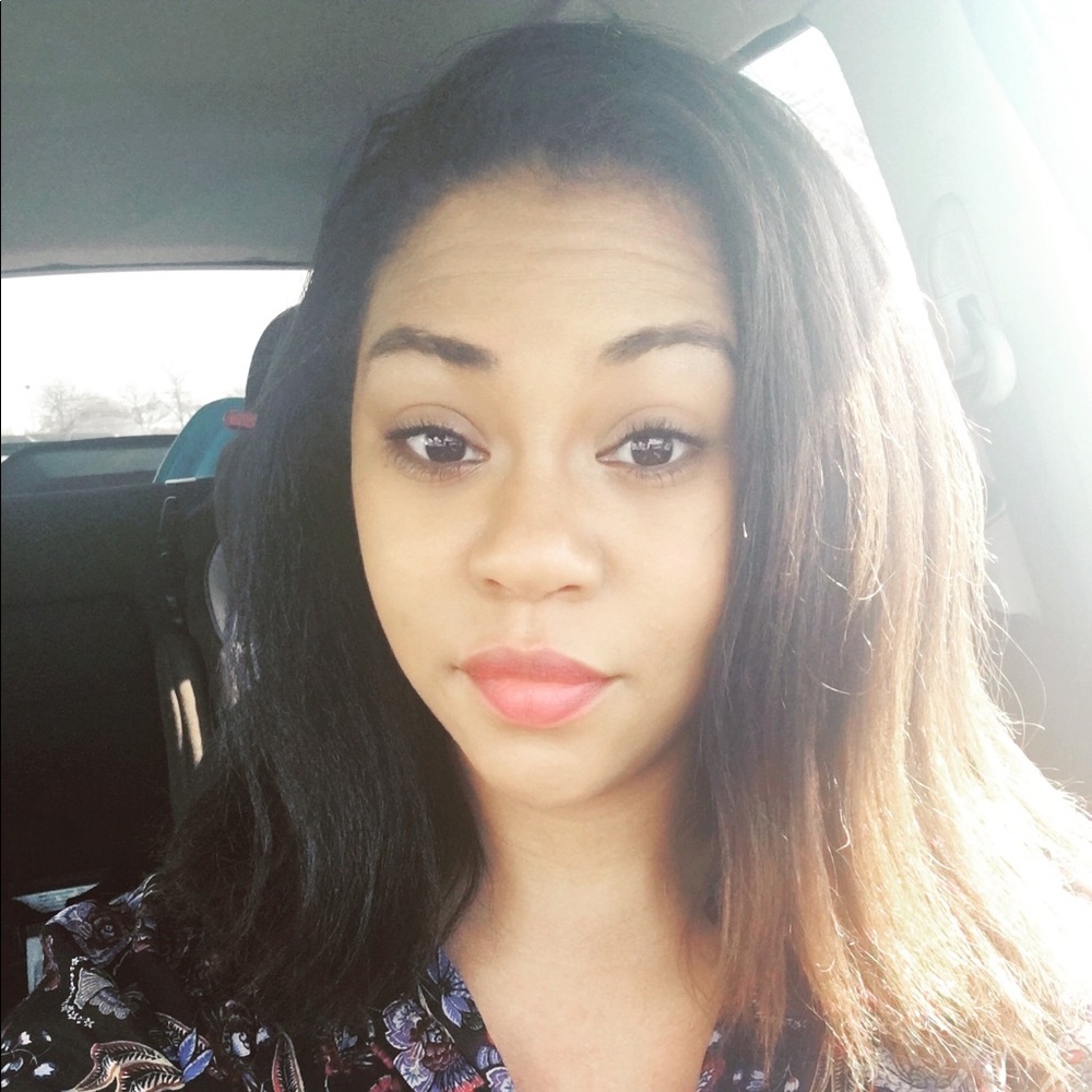 Meet your Posher, Sterlyn