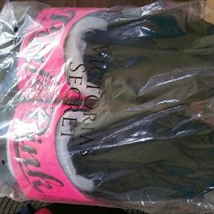 VICTORIA SECRET PINK SANDALS