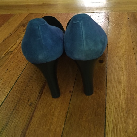 Anne Klein Pumps - Picture 3 of 4