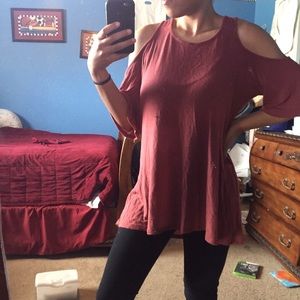 CR | Open-shoulder top