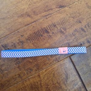 Nike headband