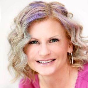 Meet your Posher, Traci