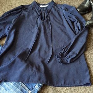 Pleione Flowy Long Sleeve Peasant Top