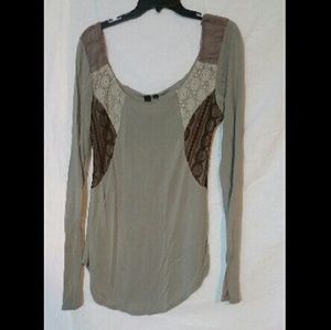 Buckle lace long sleeve