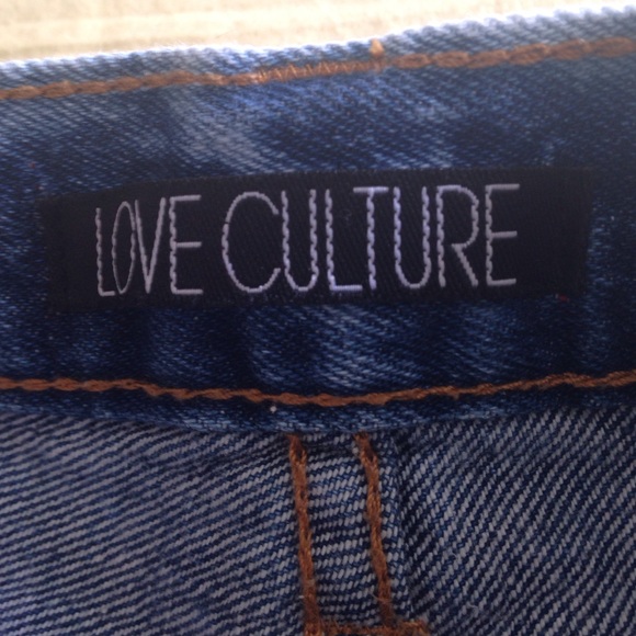 Love culture high waisted shorts - Picture 3 of 4