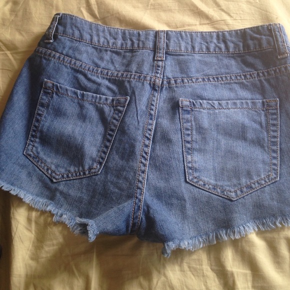 Jean shorts - Picture 3 of 4