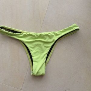 NWOT Sophia by VIX Brazilian bottom