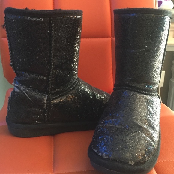 Black sparkly Bearpaw boots with fleece lining