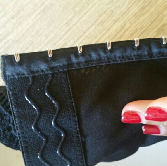 Crop top - Picture 2 of 3