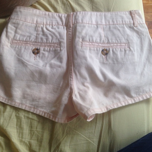 Shorts - Picture 3 of 4