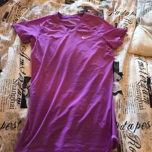 Fitted nike running shirt